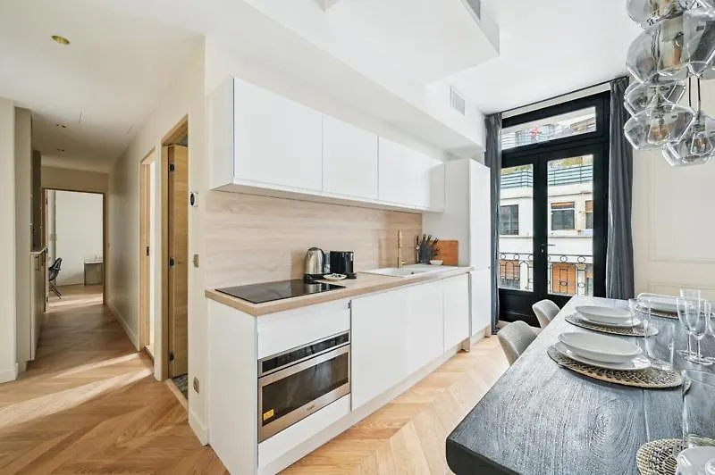 293 Suite Arc De Triomphe - Superb Apartment Paris France